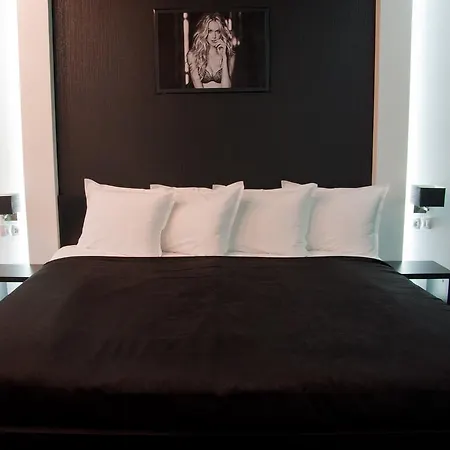 Szálloda Fashion - Free Parking 3*
