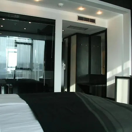 Hotel Fashion - Free Parking