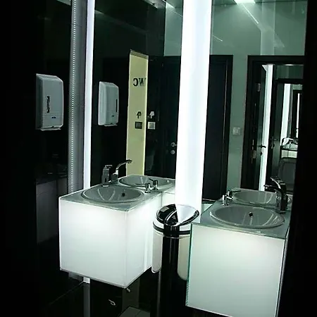 Fashion - Free Parking 3*