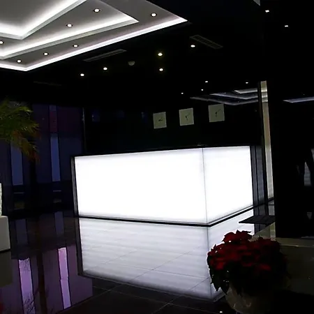 Fashion - Free Parking Hotel 3*